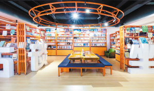 图书馆一角。云南省旅游规划研究院供图